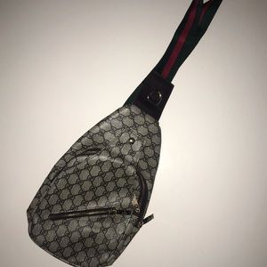 Cross body shoulder Gucci Bag